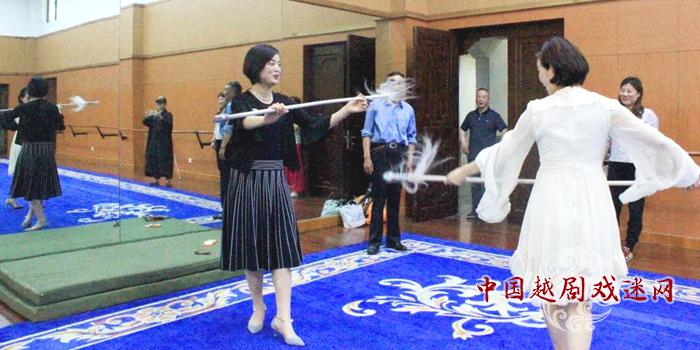 白雪回嵊省亲