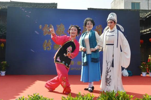 她，第一个爱越小站站长：让越剧在西南“越”唱越响